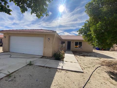 1221 Mullet Ave, Thermal, CA 92274 photo 2