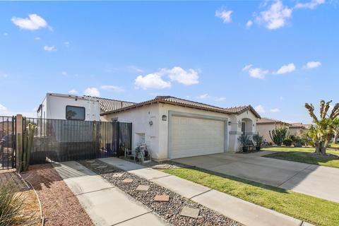 83111 Broadmoor Dr, Indio, CA 92203 photo 2