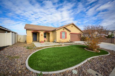 308 Yosemite Ave, Perris, CA 92570 photo 2