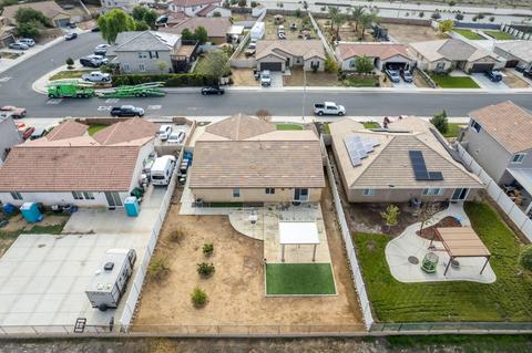 308 Yosemite Ave, Perris, CA 92570 photo 31