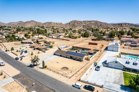 14385 Ricaree Rd, Apple Valley, CA 92307 photo 1