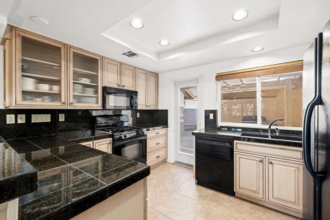 49271 Taylor St, Indio, CA 92201 photo 10