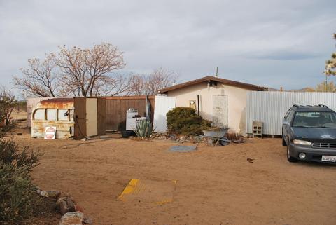 59221 Lutz Ave, Landers, CA 92285 photo 2