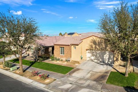 84146 Canzone Dr, Indio, CA 92203 photo 2
