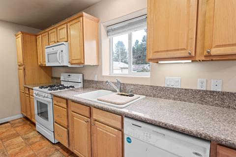 2181 3rd Ln, Big Bear City, CA 92314 photo 9