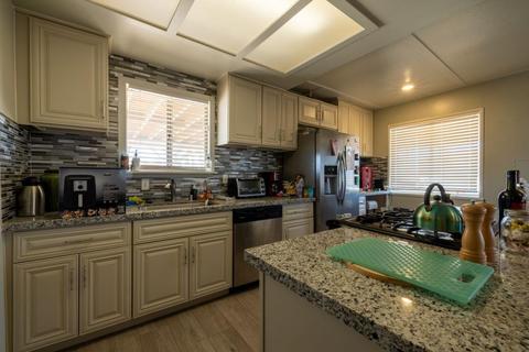 59367 Phillipi Ave, Landers, CA 92285 photo 12