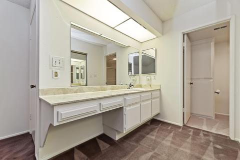 49237 Eisenhower Dr, Indio, CA 92201 photo 14