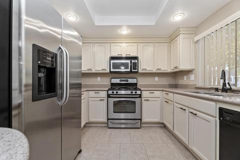 49237 Eisenhower Dr, Indio, CA 92201 photo 8