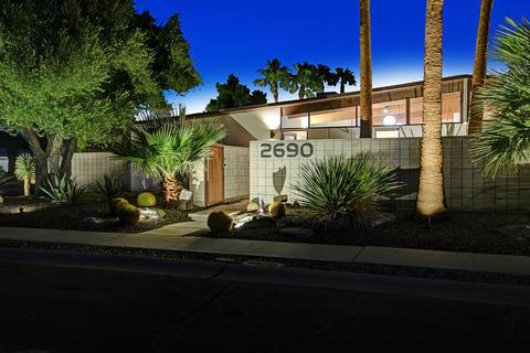 2690 N Kitty Hawk Dr, Palm Springs, CA 92262