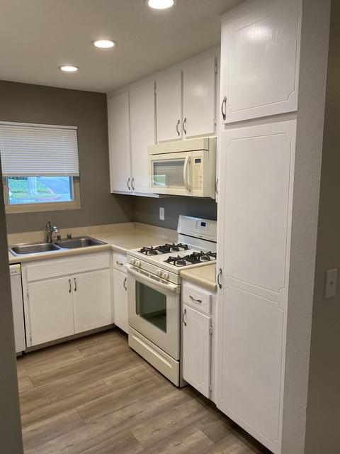 490 D St, Upland, CA 91786 photo 7