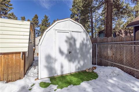 249 Highland Ave, Sugarloaf, CA 92386 photo 31