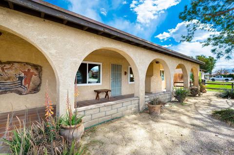 45386 Elm St, Indio, CA 92201 photo 2