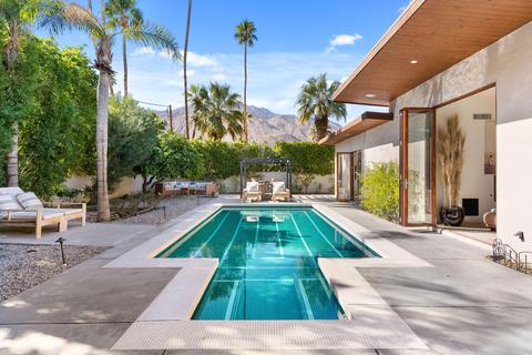 1949 NW Cerritos Dr, Palm Springs, CA 92262