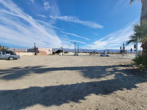 43977 Jackson St, Indio, CA 92201 photo 1