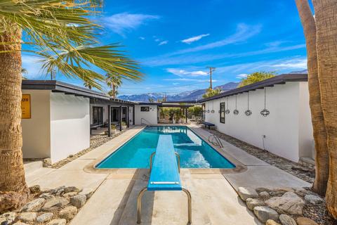 149 S Avenida Elenora, Palm Springs, CA 92262