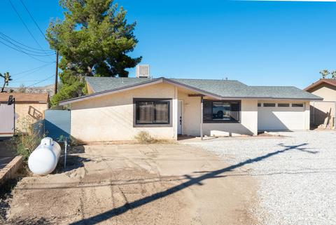 57598 Onaga Trl, Yucca Valley, CA 92284 photo 3