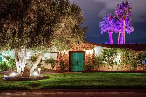 2445 E Del Lago Rd, Palm Springs, CA 92262