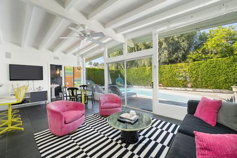 717 N Plaza Amigo, Palm Springs, CA 92262