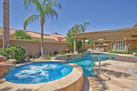 64 La Costa Dr, Rancho Mirage, CA 92270