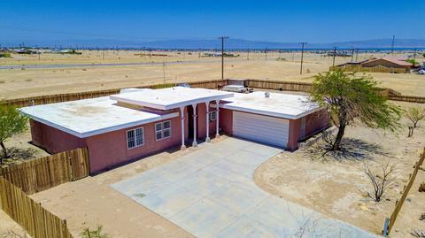 1332 Garfield Ave, Thermal, CA 92274