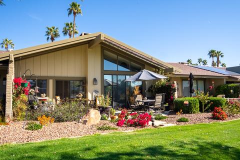 125 Bouquet Canyon Dr, Palm Desert, CA 92211