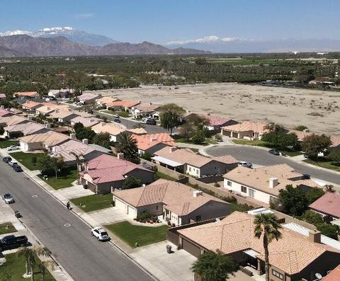 83182 Laurence Dr, Thermal, CA 92274 photo 2