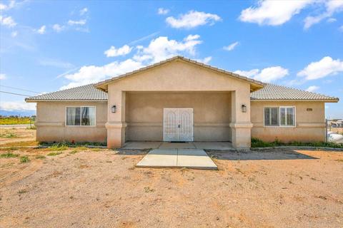 12130 Barker Rd, Victorville, CA 92392
