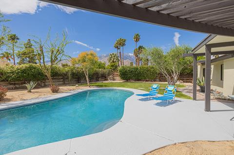 1381 E Gem Cir, Palm Springs, CA 92262