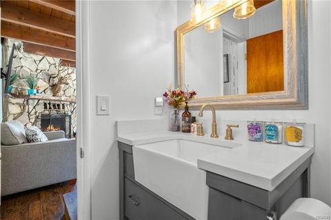 148 Victoria Ln, Sugarloaf, CA 92386 photo 14
