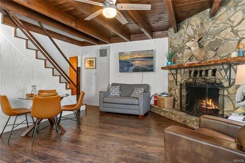 148 Victoria Ln, Sugarloaf, CA 92386 photo 2