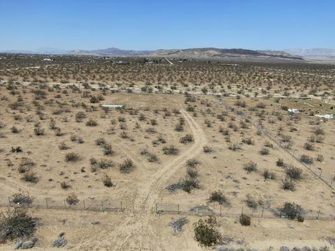 56786 Mariquita Rd, Landers, CA 92285