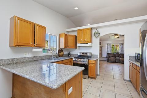 7482 Apache Trl, Yucca Valley, CA 92284 photo 13