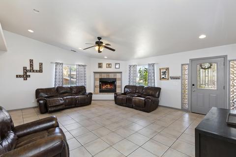 7482 Apache Trl, Yucca Valley, CA 92284 photo 9
