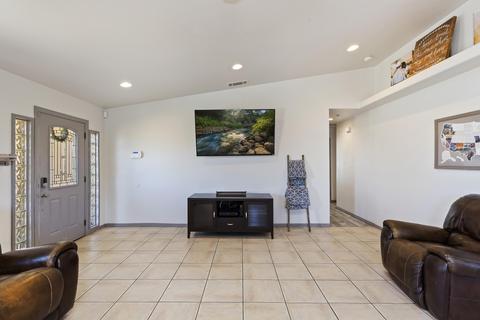 7482 Apache Trl, Yucca Valley, CA 92284 photo 11