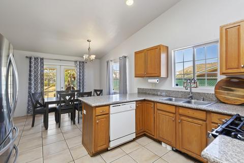 7482 Apache Trl, Yucca Valley, CA 92284 photo 16