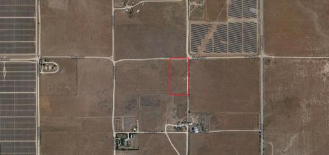 93 W Rd St W Ave H8, Lancaster, CA 93536