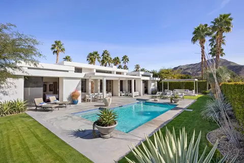 675 E Bogert Trl, Palm Springs, CA 92264