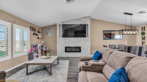 2276 Sand Crest Dr, Thermal, CA 92274 photo 4