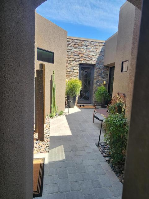 48812 Mescal Ln, Palm Desert, CA 92260