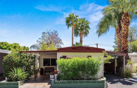 130 Valley Dr, Palm Springs, CA 92264