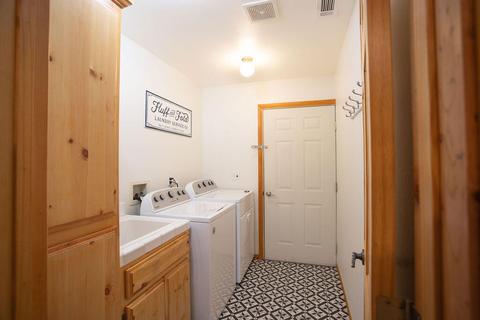 42641 Juniper Dr, Big Bear Lake, CA 92315 photo 22