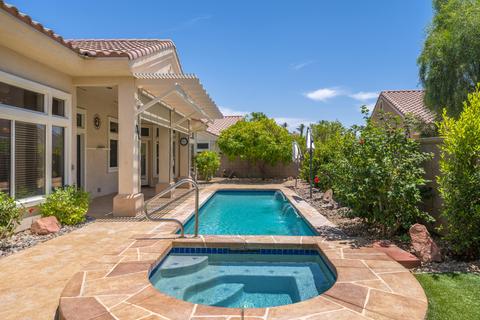 38337 Red Cedar Dr, Palm Desert, CA 92211