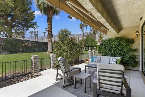 2449 Oakcrest Dr, Palm Springs, CA 92264