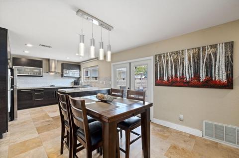 52725 Avenida Vallejo, La Quinta, CA 92253