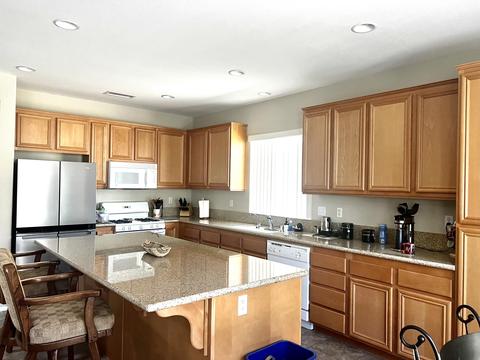 82782 Matthau Dr, Indio, CA 92201 photo 2