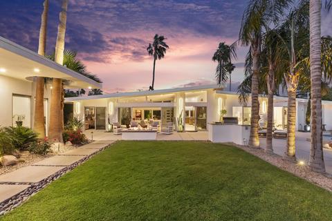 1483 N Rodeo Rd, Palm Springs, CA 92262