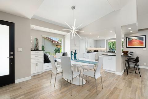 237 Santa Barbara Cir, Palm Desert, CA 92260