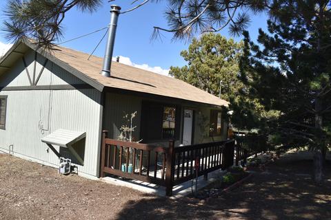 2139 3rd Ln, Big Bear City, CA 92314 photo 3
