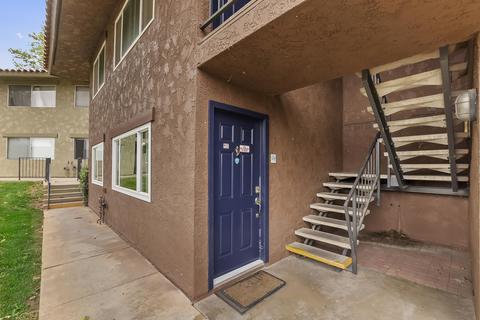 1554 Border Ave, Corona, CA 92882 photo 31