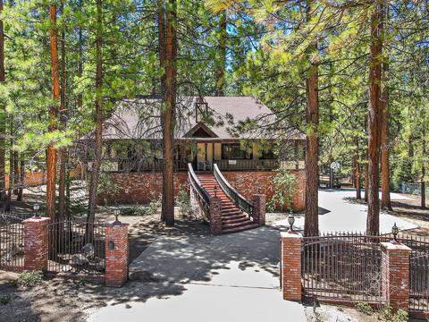 780 N Star Dr, Big Bear Lake, CA 92315